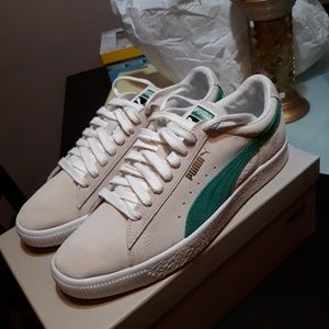 PUMA SUEDE SNEAKERS